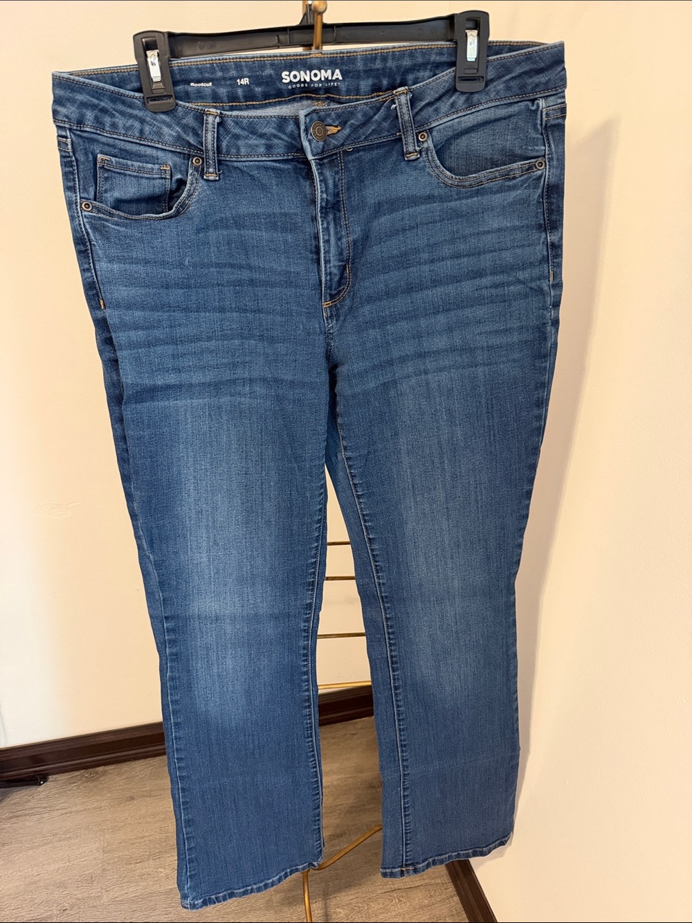 SONOMA Women's BootCut Jeans in Medium Blue Wash